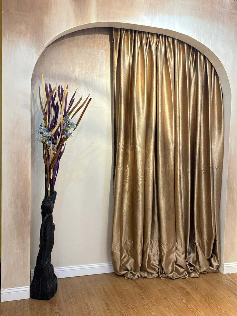 iRepresent Studio golden arch set